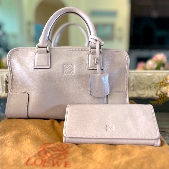 Loewe Handbags - Loewe 🎉Final Price 🎉 Amazona 28 SET Bag Wallet & Dust Bag Genuine Calf Leather